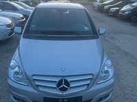 Gebraucht Mercedes E200 193 PS (141 kW) 2010 Grau Limousine