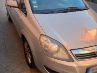 Gebraucht Opel Zafira 140 PS (102 kW) 2009 Gold Van / Kleinbus