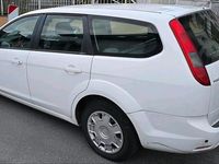 Gebraucht Ford Focus 109 PS (80 kW) 2008 Weiß Kombi