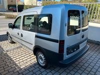 Second-hand Opel Combo 87 CP (63 kW) 2002 Argintiu Monovolum
