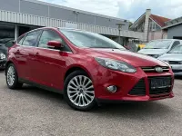 Gebraucht Ford Focus Titanium 163 PS (119 kW) 2011 Rot Limousine
