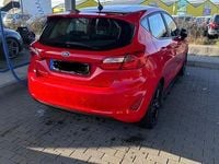 Gebraucht Ford Fiesta Active 101 PS (74 kW) 2018 Rot Kleinwagen
