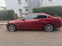 Gebraucht BMW 325 Exclusive 218 PS (160 kW) 2012 Rot Coupé