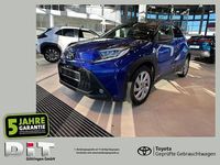 Gebraucht Toyota Aygo X Comfort 72 PS (52 kW) 2022 Juniper blue metallic/ night sky black SUV