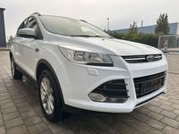 Gebraucht Ford Kuga Titanium 179 PS (131 kW) 2016 Weiß SUV