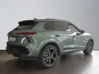 Neu Audi Q3 S-Line 200 PS (147 kW) 2026 Grün SUV
