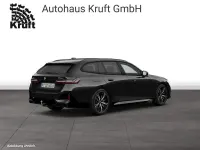 Gebraucht BMW 540 M Sport 303 PS (222 kW) 2025 Saphirschwarz Kombi