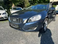 Gebraucht Volvo S60 Momentum 163 PS (119 kW) 2011 Blau Limousine
