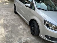 Gebraucht VW Touran Highline 140 PS (102 kW) 2014 Silber Van / Kleinbus