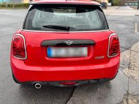 Gebraucht Mini Cooper 136 PS (100 kW) 2019 Rot Kleinwagen