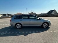 Gebraucht VW Golf VII Trendline 110 PS (80 kW) 2016 Andere farben Kombi