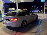 Gebraucht BMW 520 Basis 184 PS (135 kW) 2012 Weiß Kombi