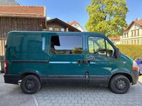 Second-hand Renault Master 99 CP (72 kW) 2004 Verde Van