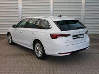 Gebraucht Skoda Octavia Selection 150 PS (110 kW) 2025 Weiß Kombi