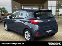 Gebraucht Hyundai i10 Trend 84 PS (61 kW) 2023 Aurora grey Kleinwagen