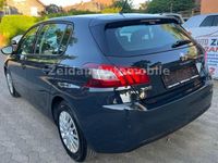 Gebraucht Peugeot 308 Access 82 PS (60 kW) 2017 Grau Limousine