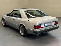 Gebraucht Mercedes C300 222 PS (163 kW) 1992 Silber Coupé