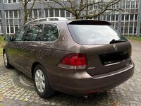 Gebraucht VW Golf VI Style 122 PS (89 kW) 2011 Braun Kleinwagen