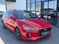 Gebraucht Hyundai i30 Premium 136 PS (100 kW) 2018 Rot Kombi