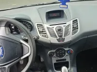 Gebraucht Ford Fiesta 60 PS (44 kW) 2009 Weiß Kleinwagen