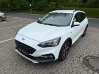 Używany Ford Focus Active 151 KM (111 kW) 2019 Biały Sedan/Limuzyna