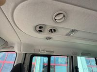 Gebraucht Peugeot TePee 163 PS (119 kW) 2011 Van / Kleinbus