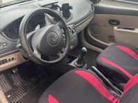 Gebraucht Renault Clio II 75 PS (55 kW) 2005 Rot Kleinwagen