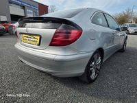 Gebraucht Mercedes C180 129 PS (94 kW) 2001 Grau Coupé