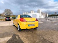 Gebraucht Opel Tigra 152 PS (111 kW) 2006 Gelb Cabrio
