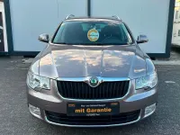 Gebraucht Skoda Superb 150 PS (110 kW) 2011 Gold Kombi