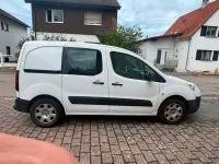 Gebraucht Peugeot Partner Tepee Allure 75 PS (55 kW) 2013 Weiß Van / Kleinbus