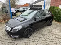 Gebraucht Mercedes B180 122 PS (89 kW) 2013 Schwarz Kleinwagen