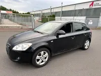 Gebraucht Kia Ceed 126 PS (92 kW) 2009 Schwarz Kleinwagen