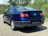 Gebraucht VW Passat Comfortline 140 PS (102 kW) 2008 Blau Limousine