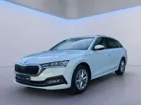 Gebraucht Skoda Octavia 150 PS (110 kW) 2024 Moonweissmet. Kombi