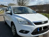 Używany Ford Focus 116 KM (85 kW) 2009 Biały Sedan/Limuzyna