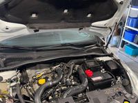 Gebraucht Renault Clio IV LIMITED 88 PS (64 kW) 2017 Weiß Kleinwagen