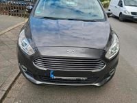 Używany Ford S-MAX Titanium 165 KM (121 kW) 2016 Andere farben Minivan