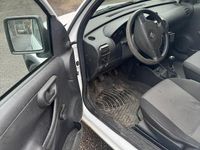 Gebraucht Opel Combo 90 PS (66 kW) 2011 Weiß Limousine