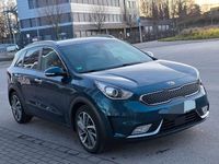 Gebraucht Kia Niro Spirit 141 PS (103 kW) 2017 Blau SUV
