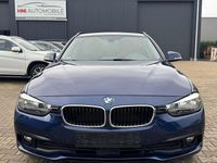 Gebraucht BMW 320 Advantage 190 PS (139 kW) 2016 Blau Kombi