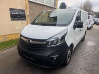 Gebraucht Opel Vivaro 120 PS (88 kW) 2018 Casabl/arctic/eisweiss/kaolin Van / Kleinbus