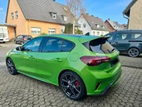 Gebraucht Ford Focus ST 280 PS (205 kW) 2024 Grün Limousine