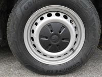 Neu VW T7 100 kW (136 PS) 2026 Stone grey Van