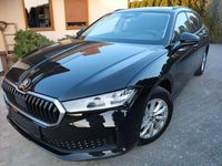 Gebraucht Skoda Superb Essence 150 PS (110 kW) 2025 Schwarz Kombi