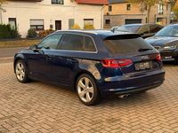 Gebraucht Audi A3 Ambiente 125 PS (91 kW) 2016 Blau Limousine