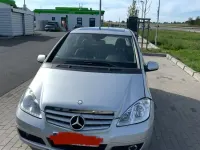 Gebraucht Mercedes A180 116 PS (85 kW) 2011 Silber Kleinwagen