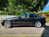 Gebraucht BMW 318 116 PS (85 kW) 1995 Schwarz Limousine