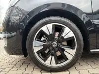 Gebraucht VW Multivan Life 150 PS (110 kW) 2025 Deep black perleffekt Van / Kleinbus