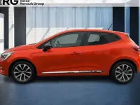 Nowe Renault Clio V Evolution 115 KM (84 kW) 2026 Pomarańczowy Sedan/Limuzyna